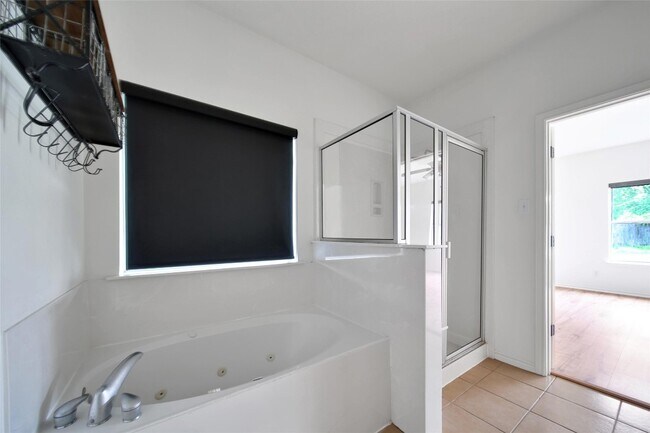 Building Photo - 15575 Kitty Hawk Dr