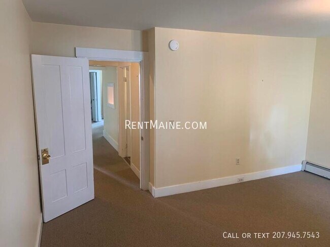 Building Photo - 94 Western Ave