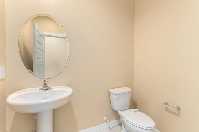 Building Photo - 12742 E Joffroy Dr