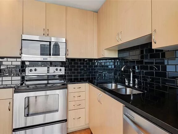 Building Photo - 860 Peachtree St NE