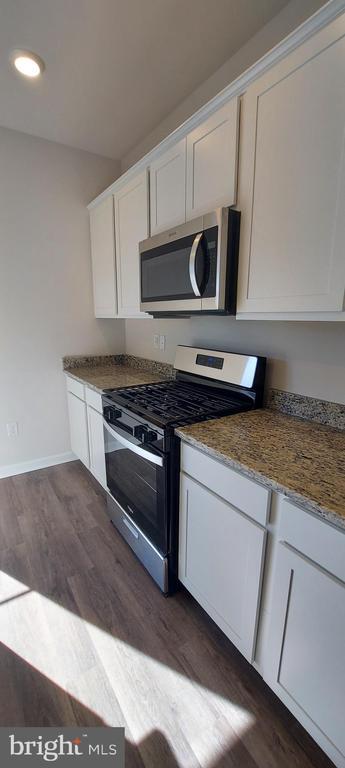 Building Photo - 1928 Fauna Dr