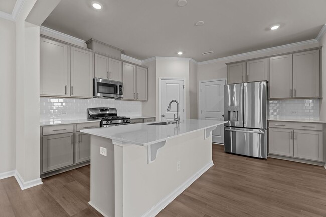 Building Photo - Gorgeous New Construction, 3 Bed, 2-Car Ga...