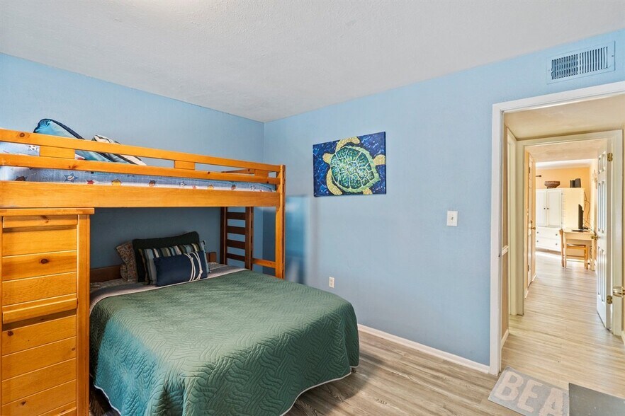 Building Photo - 3585 41st Way S