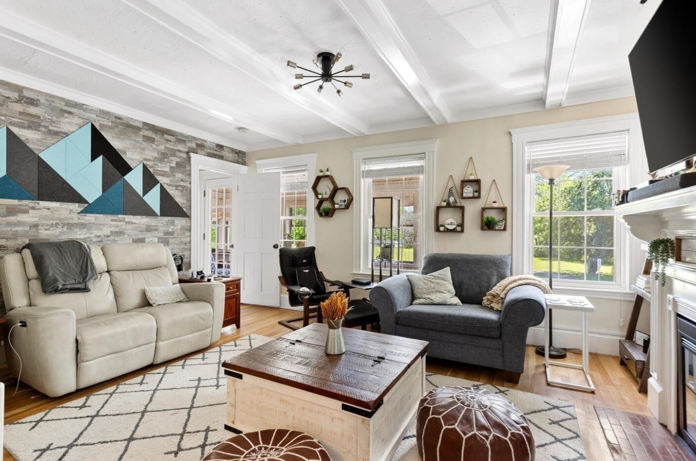 Living room View 1 - 2218 Mystic Valley Pky