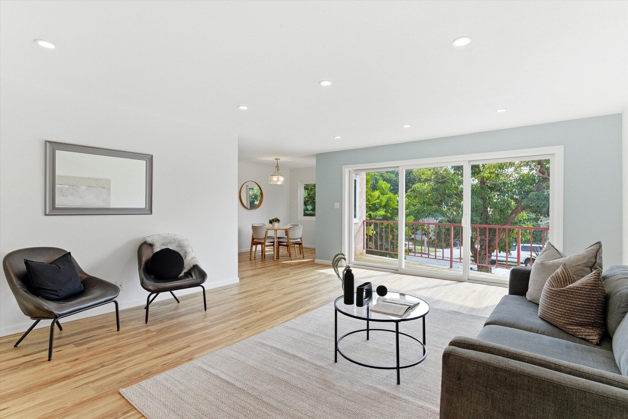 Building Photo - 3609 E 2nd St