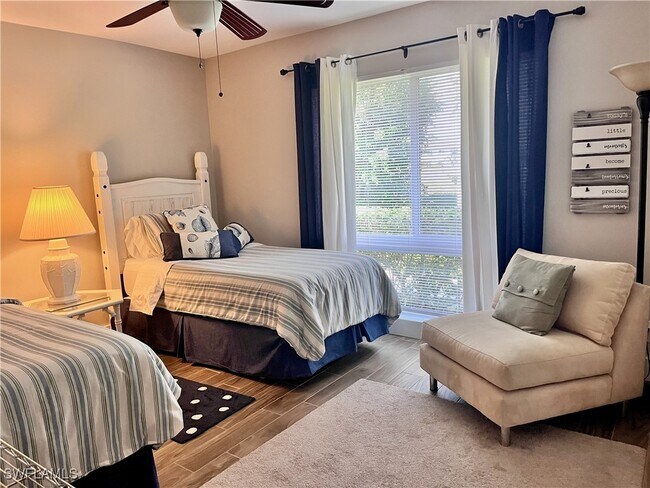 Building Photo - 83 Glades Blvd