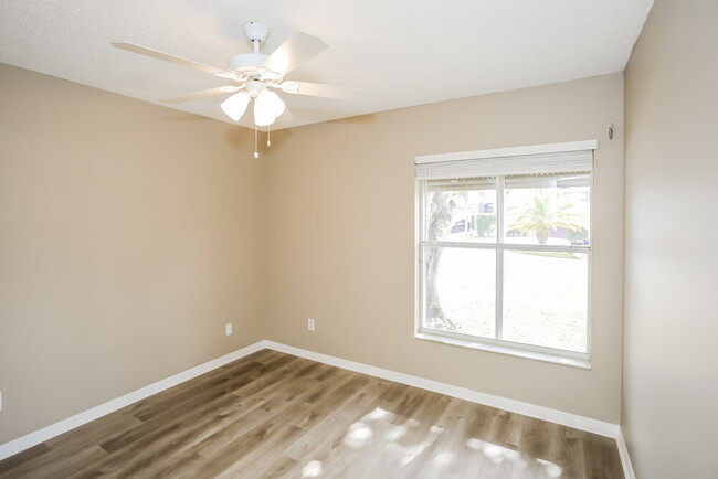 Building Photo - 5262 NW 55th Terrace