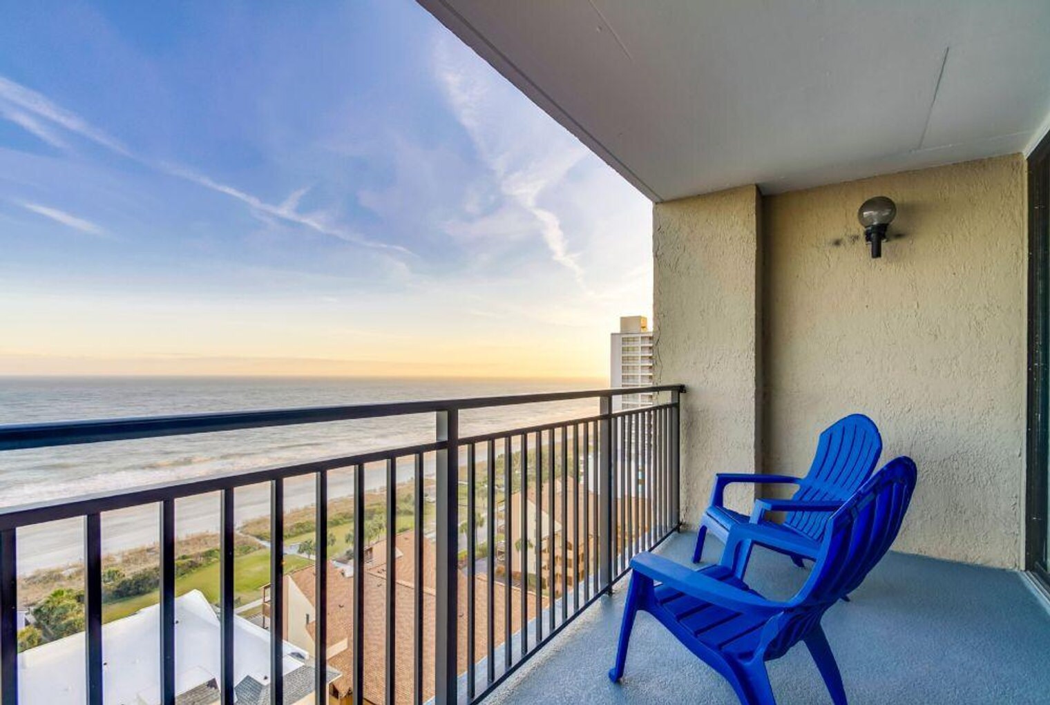 Building Photo - 5556 N Ocean Blvd