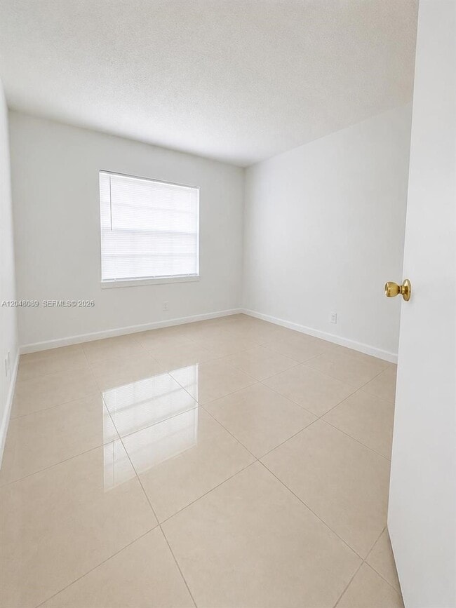 Building Photo - 8305 Royal Palm Blvd