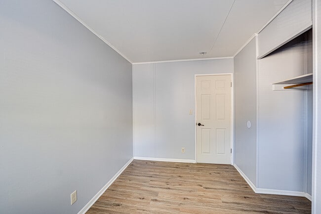 Building Photo - 1823 Overdene Ave