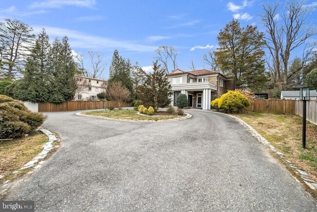 Building Photo - 5306 Bradley Blvd