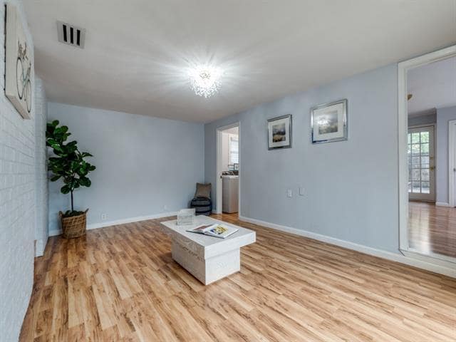 Building Photo - 5739 Ellsworth Ave