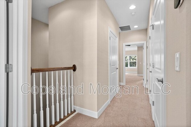 Building Photo - 5912 Anchorage Way S