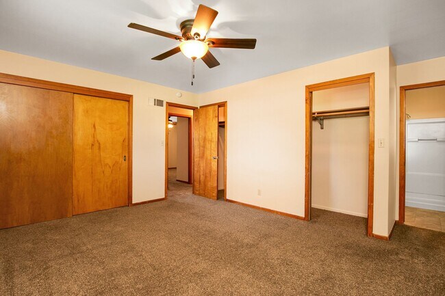 Building Photo - 1111 Wharton Manor Rd