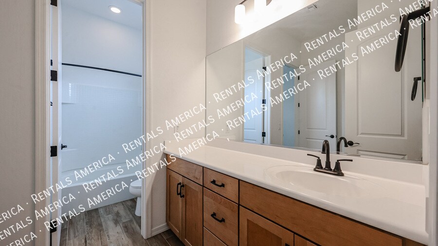 Building Photo - 19060 Rancho Dr