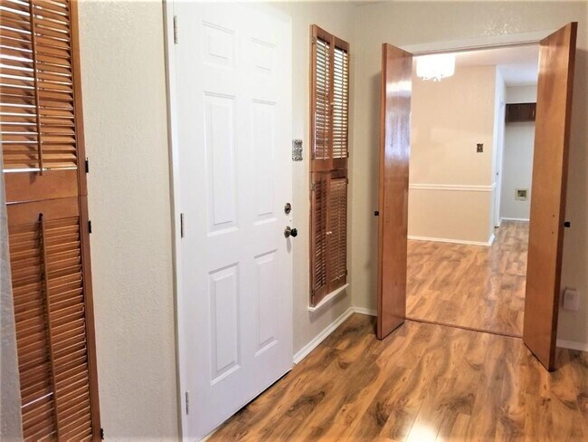 Building Photo - 11418 Powder Mill Trail