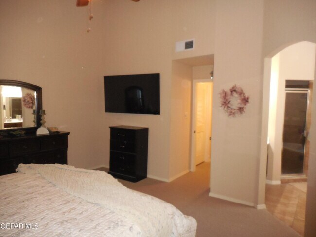 Building Photo - 12572 Paseo Lindo Dr