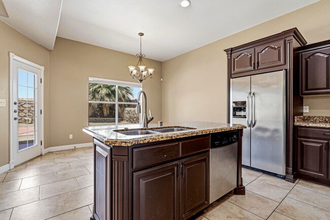 Building Photo - 3727 Grand Bahamas Dr