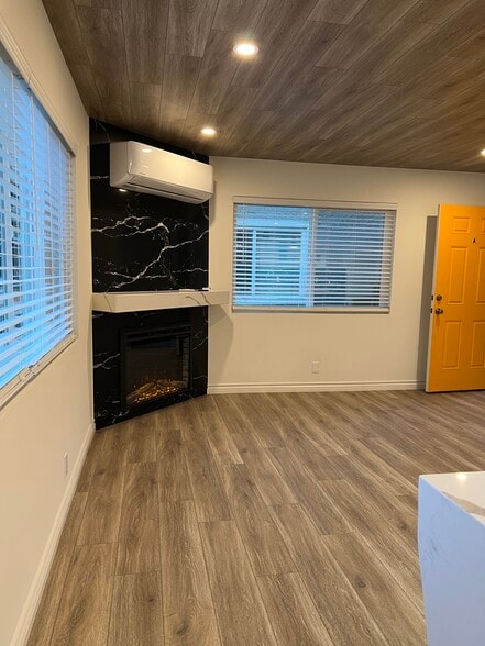 Building Photo - 33751 El Encanto Ave