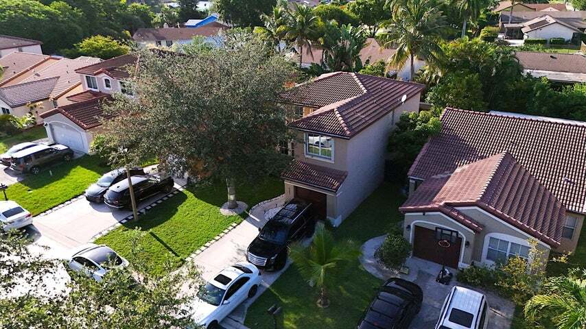 Building Photo - 4231 NW 1st Dr