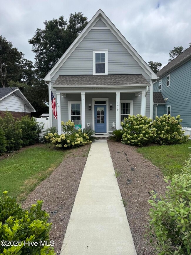 Building Photo - 1010 N Caswell Ave