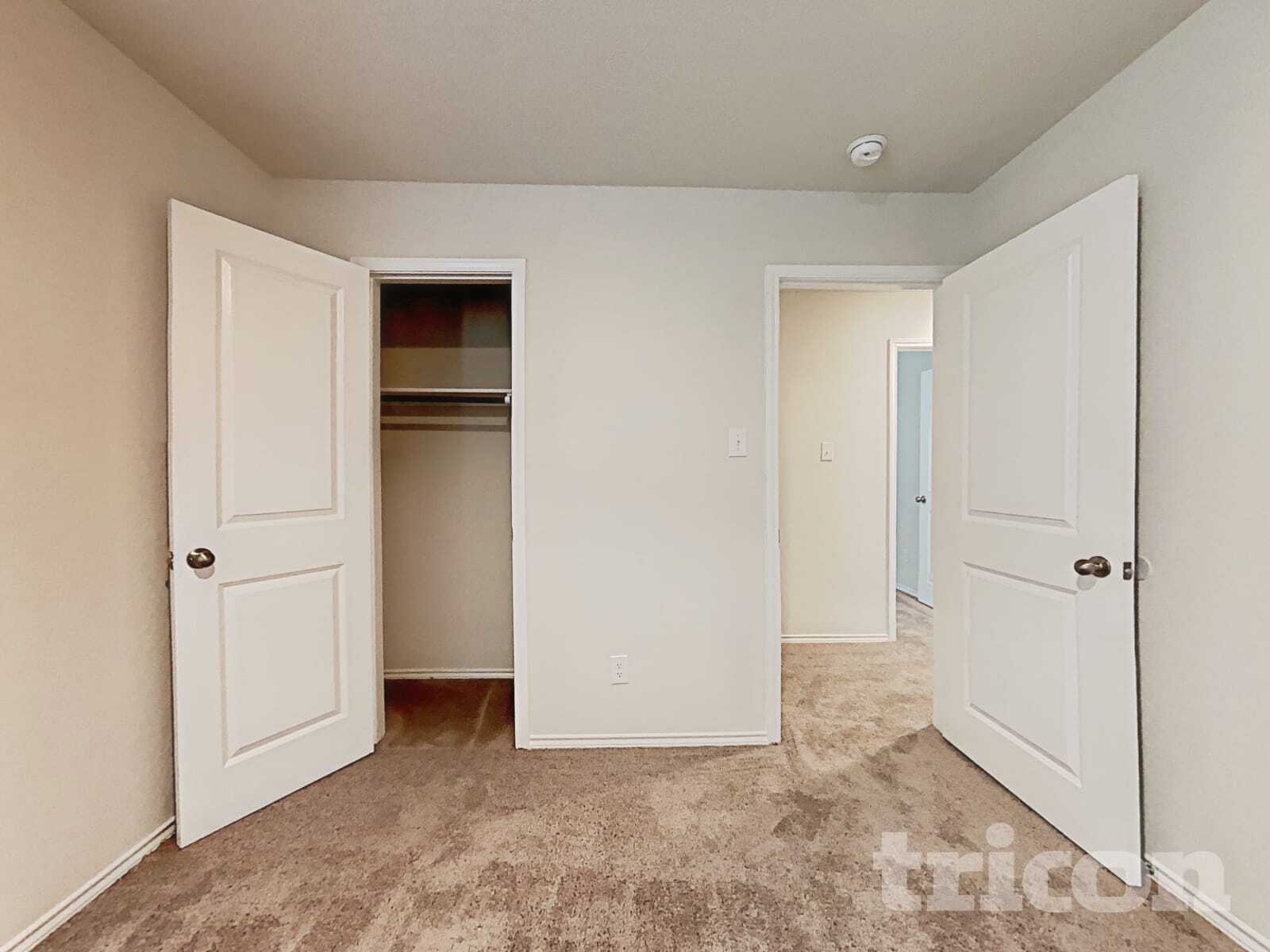 Building Photo - 13215 Winemaker Dr