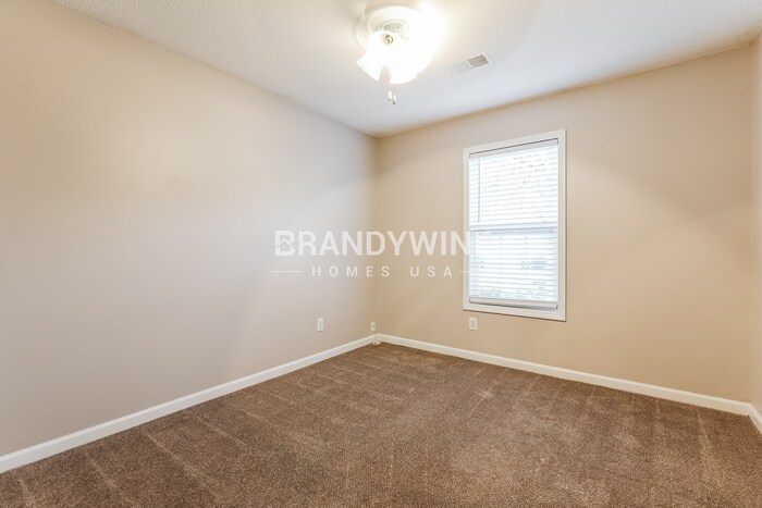 Building Photo - 208 Roberts Trail