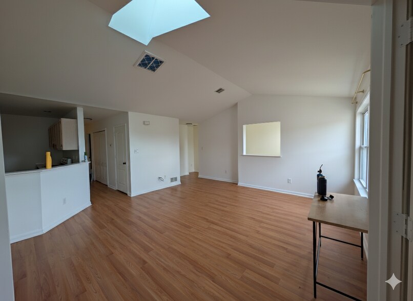 Building Photo - 192 Lindfield Cir