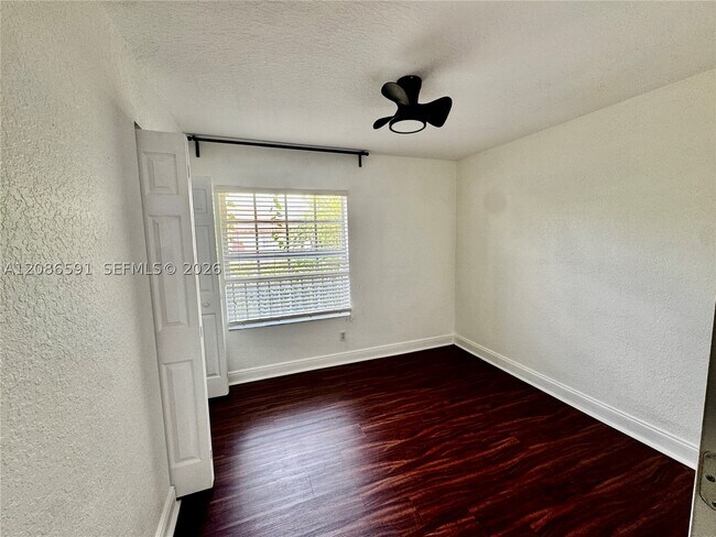 Building Photo - 9763 Darlington Pl
