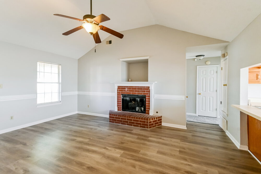 Building Photo - 4185 Shadow Oaks Dr