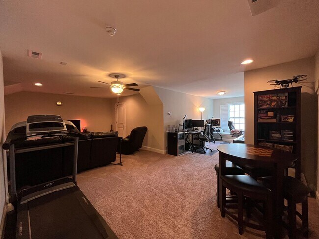 Building Photo - Exceptional 4BD, 2.5BA Cary Townhome with 2-Car Garage, Bonus 2nd Floor Living Space, and Private...