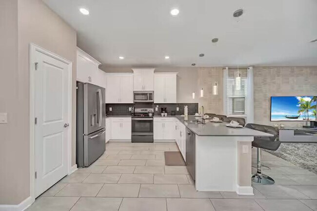 Building Photo - 730 Drop Shot Dr