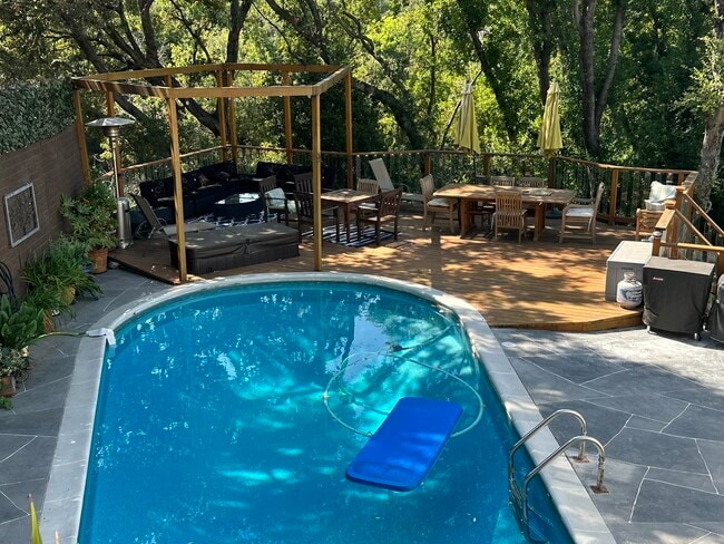 Building Photo - 819 Villa Vista St