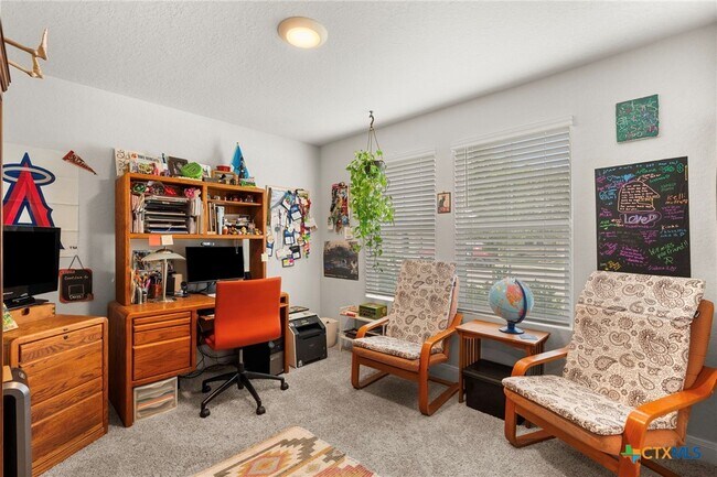 Building Photo - 1444 Acorn Wood