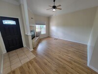 Building Photo - 705 Aster