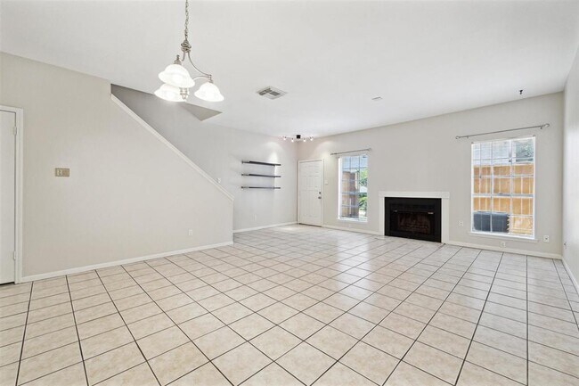 Building Photo - 3780 Tanglewilde St