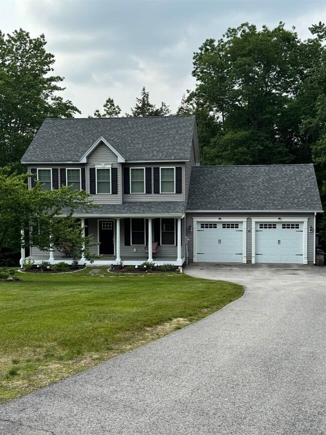 Building Photo - 30 Daylily Ln