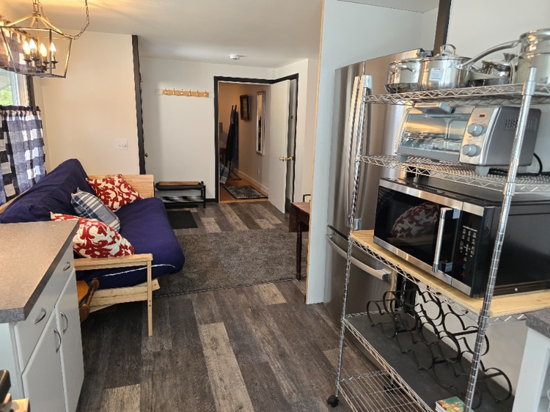 Building Photo - 167 Howard Rd