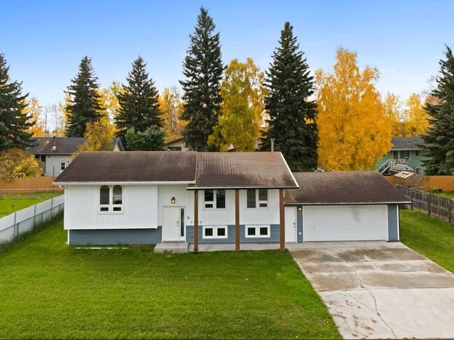 Building Photo - 1205 Wild Rose Ave