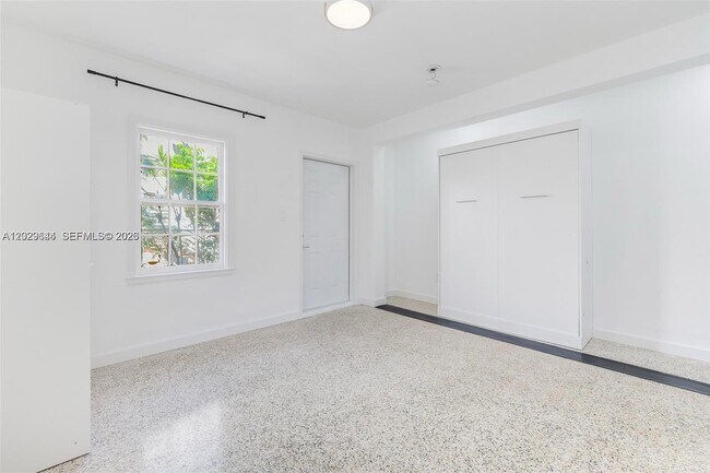 Building Photo - 415 75th St