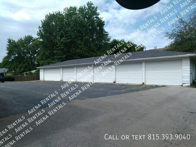 Building Photo - 4320 Crawford Dr