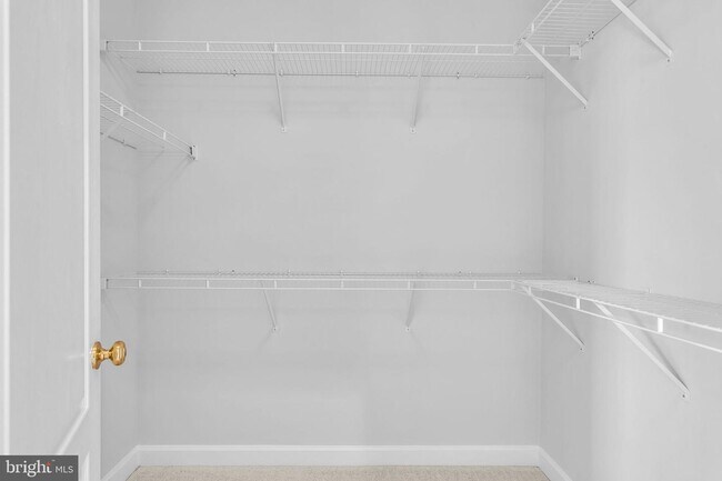 Building Photo - 22855 Oakgrove Rd