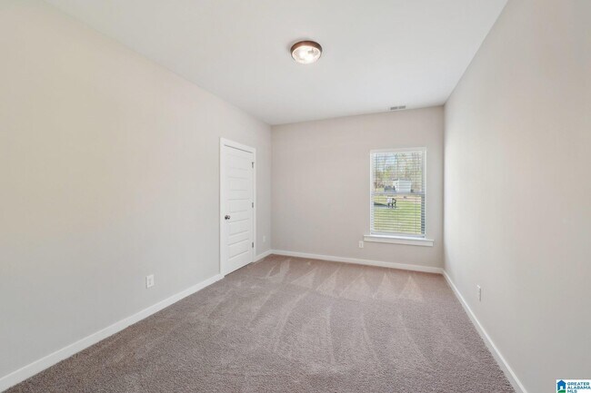 Building Photo - 439 Troubadour Ln