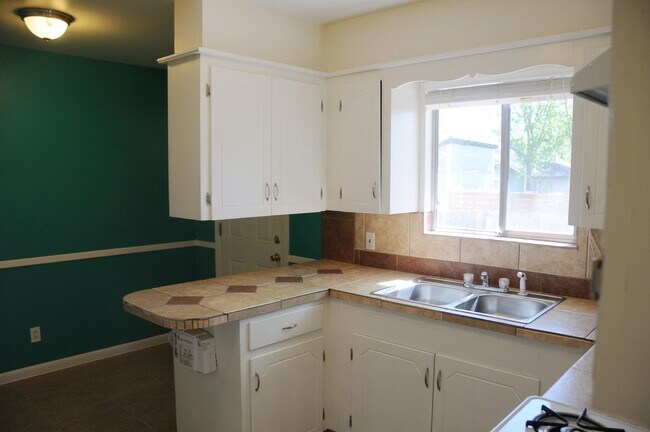 Building Photo - 4805 Avenue G