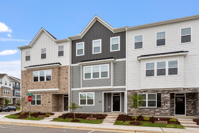 Building Photo - 703 Lucky Clover Wy