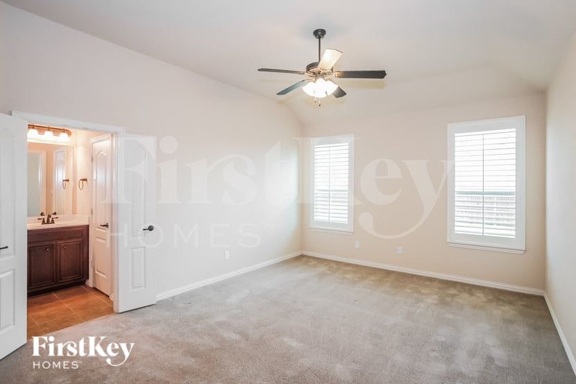 Building Photo - 1629 Signature Dr