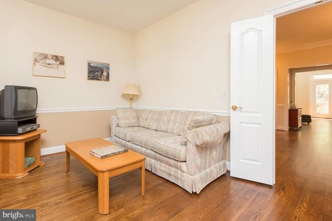 Building Photo - 4062 Mansion Dr NW
