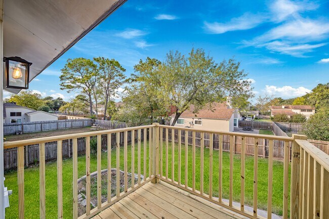 Building Photo - 18018 Autumn Trails Ln