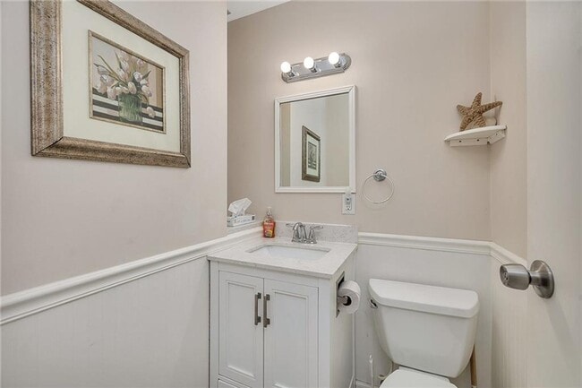 Building Photo - 1500 Demere Rd