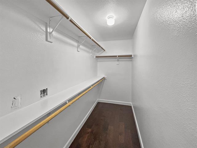 Building Photo - 5624 Bedford Ln
